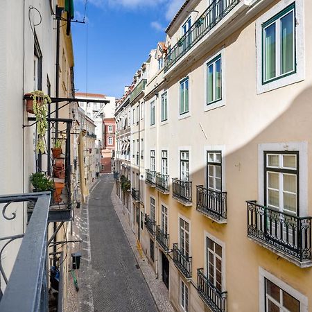 Altido Elegant Apartments Moments From Carmo Convent, In Bairro Alto Lisbon Exterior photo