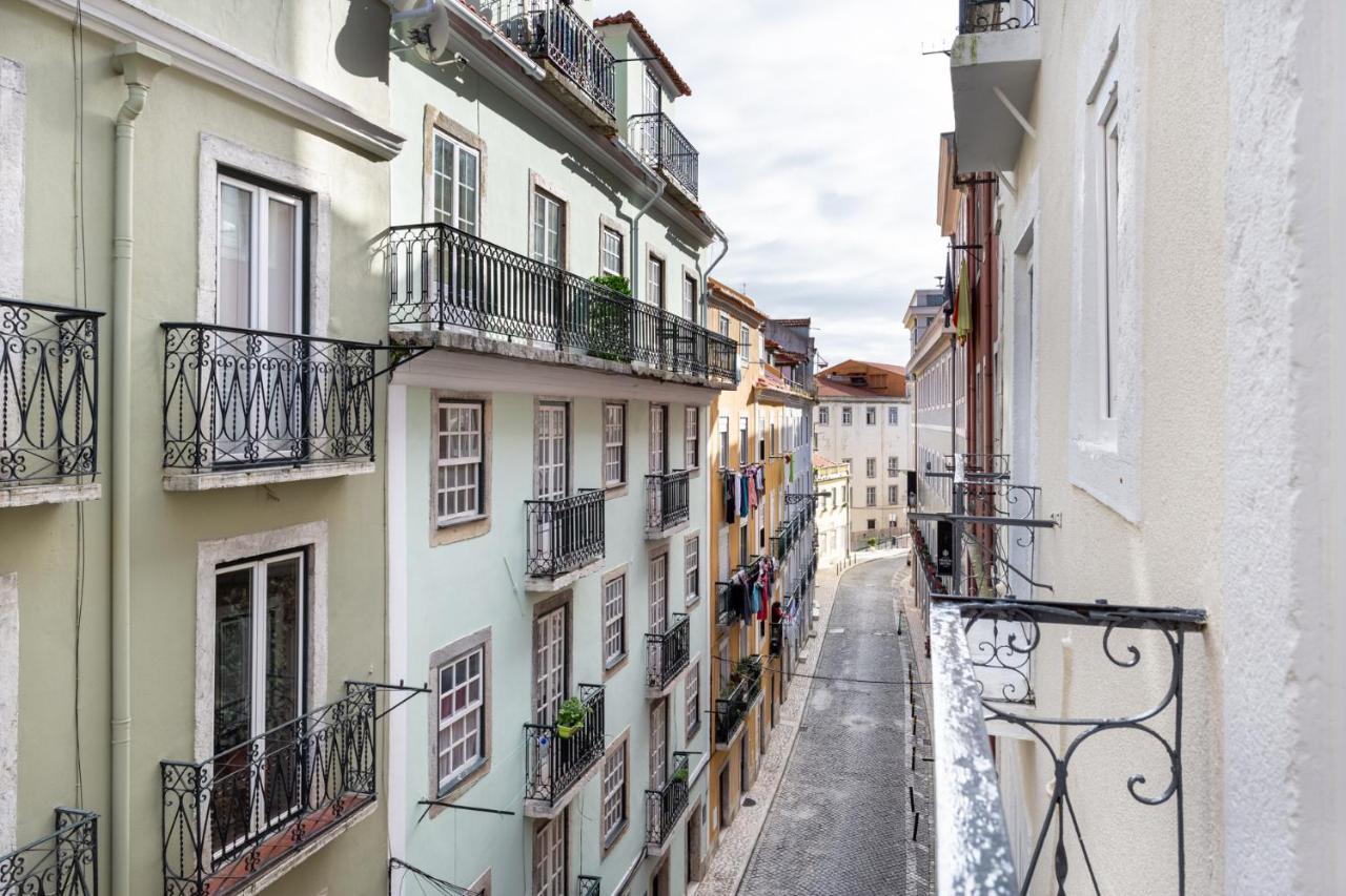 Altido Elegant Apartments Moments From Carmo Convent, In Bairro Alto Lisbon Exterior photo